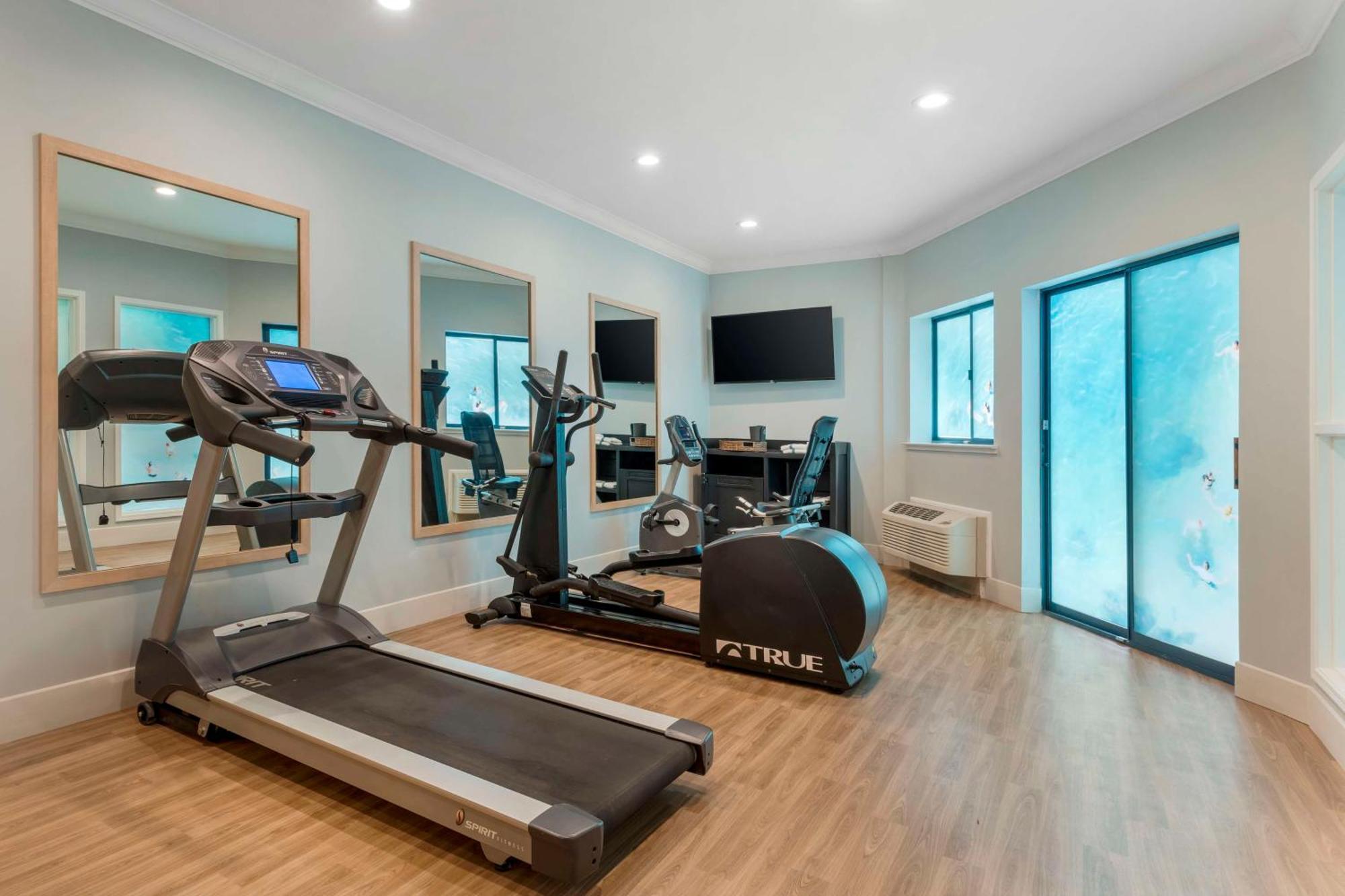 Best Western Plus All Suites Inn Santa Cruz Bagian luar foto