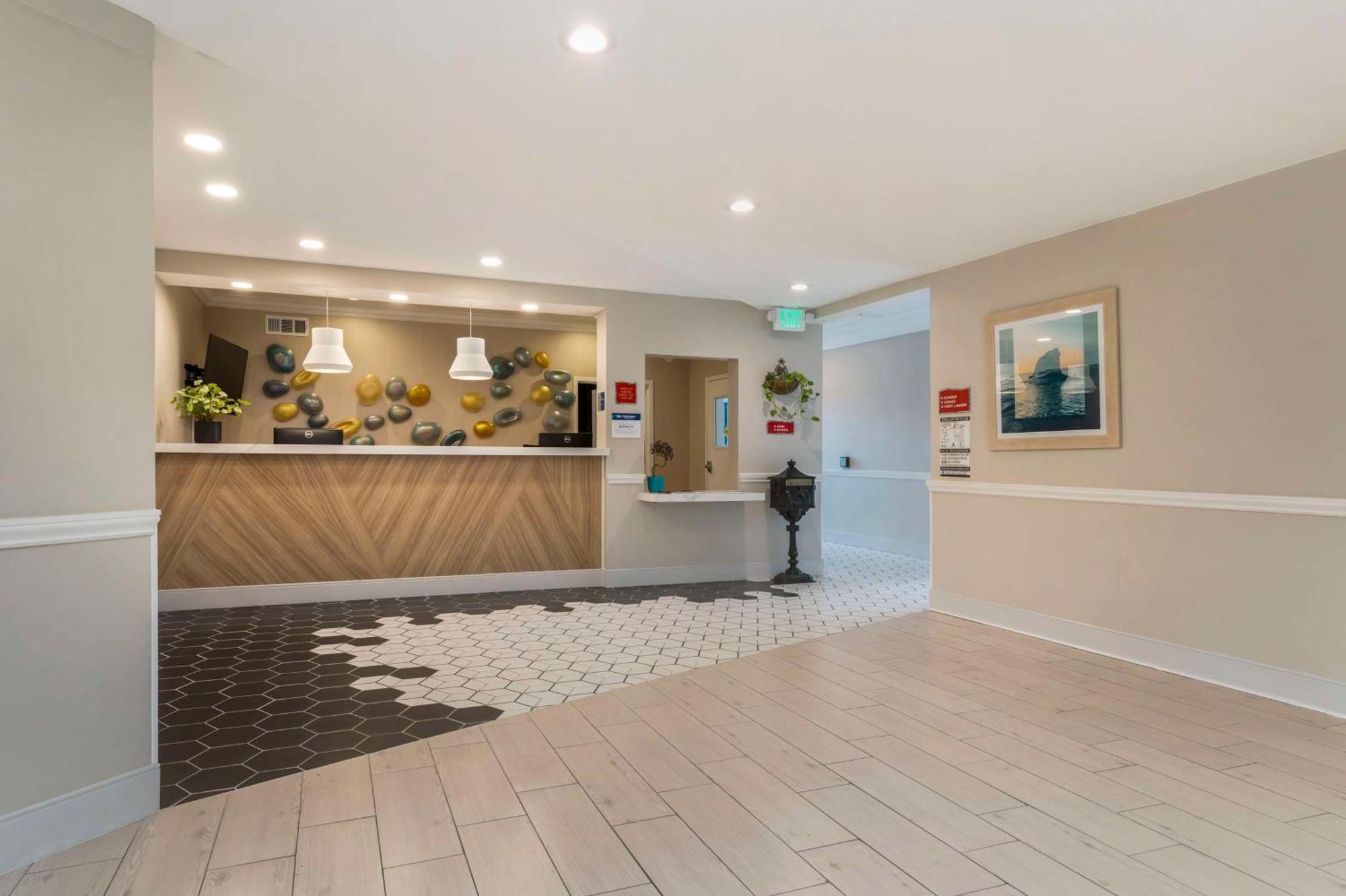 Best Western Plus All Suites Inn Santa Cruz Bagian luar foto