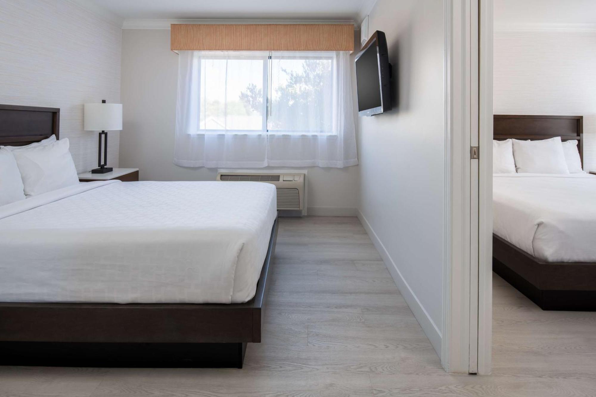 Best Western Plus All Suites Inn Santa Cruz Bagian luar foto