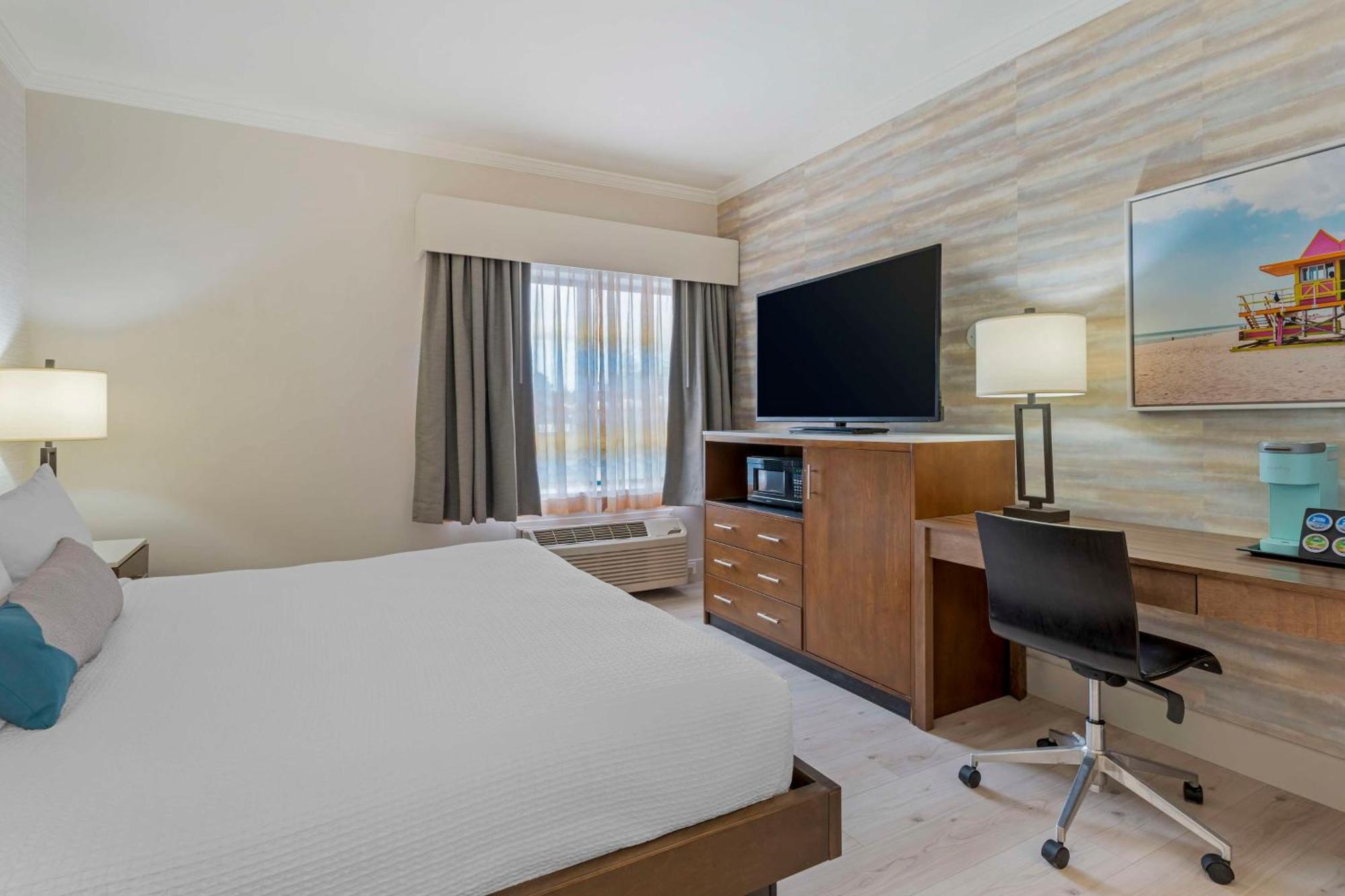 Best Western Plus All Suites Inn Santa Cruz Bagian luar foto