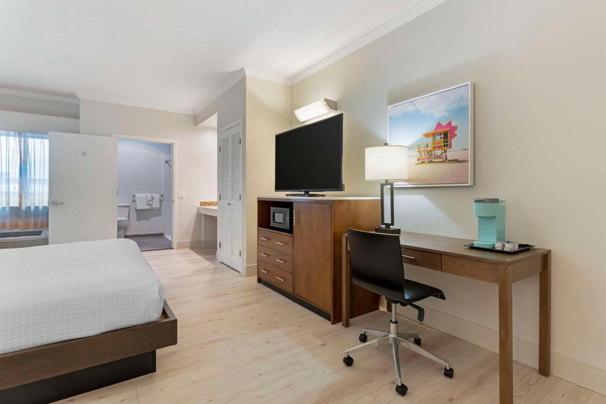 Best Western Plus All Suites Inn Santa Cruz Bagian luar foto
