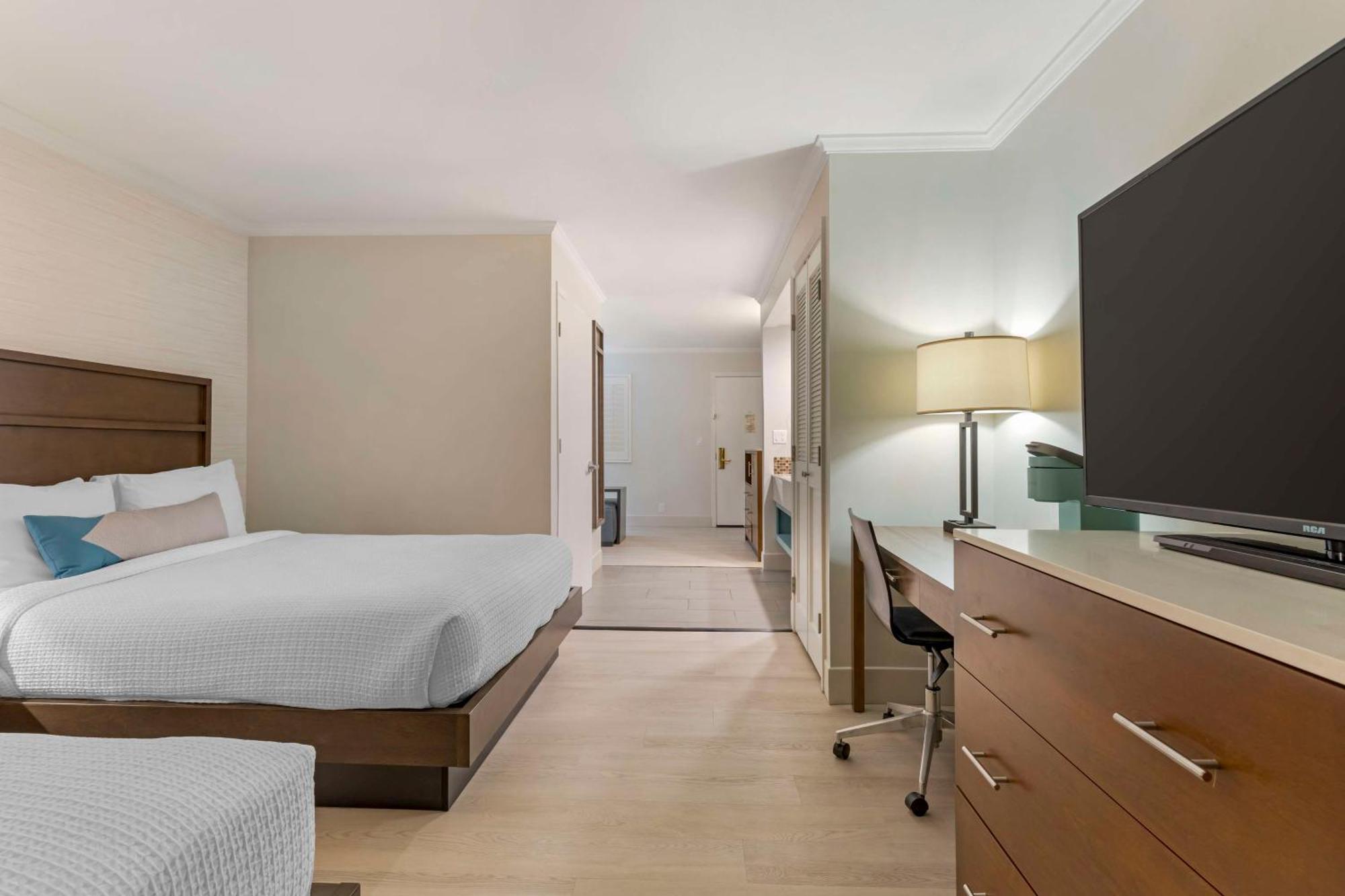 Best Western Plus All Suites Inn Santa Cruz Bagian luar foto