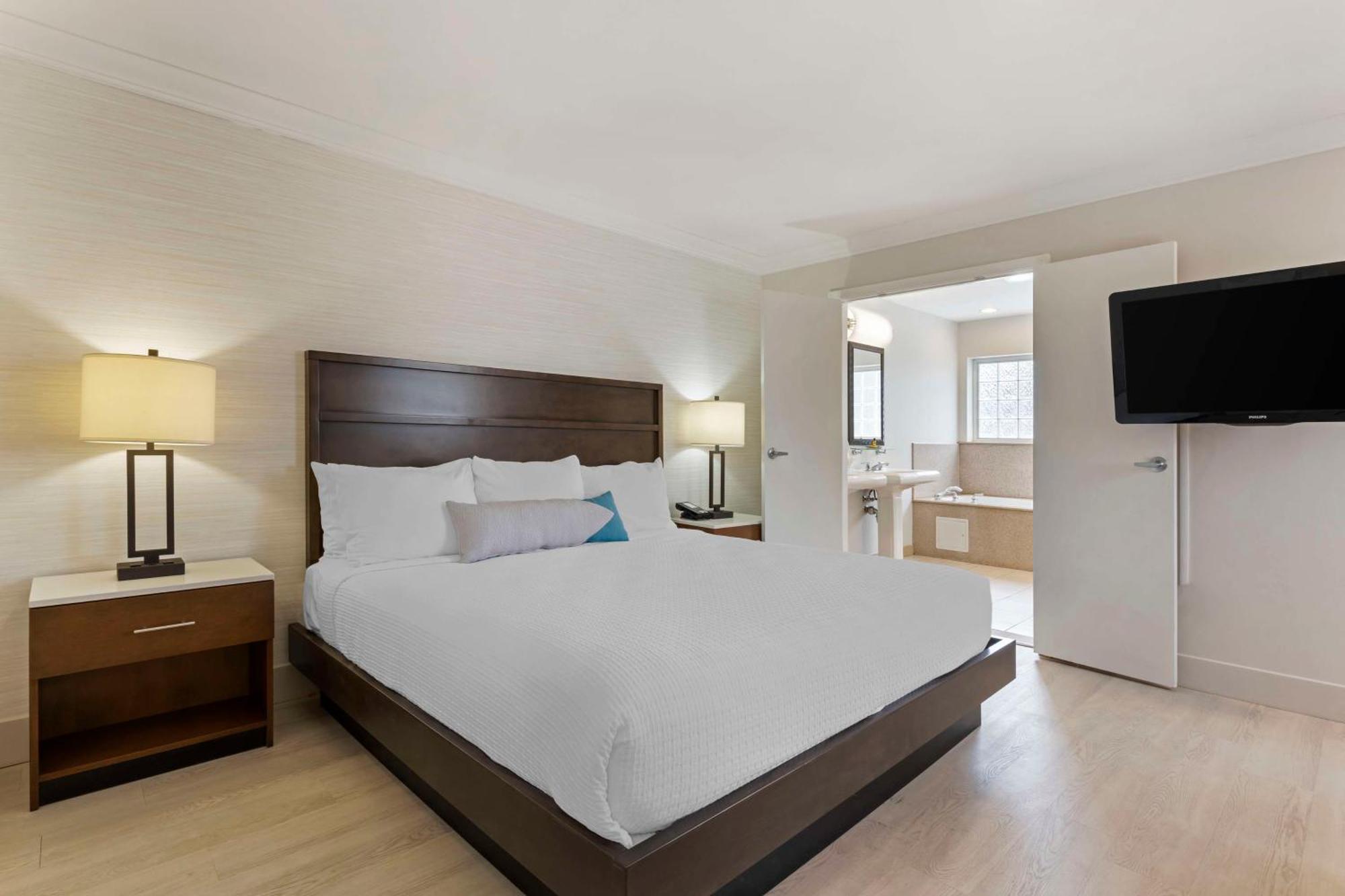 Best Western Plus All Suites Inn Santa Cruz Bagian luar foto